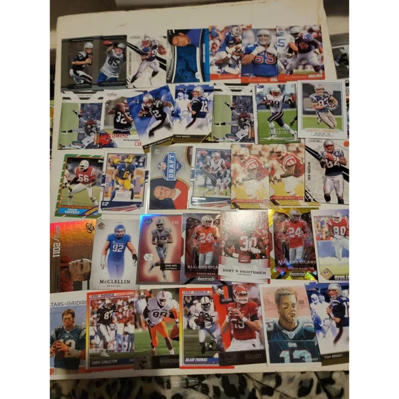 365+ Large Lot NFL Trading Cards Vintage Modern Inserts Rcs New England Patriots